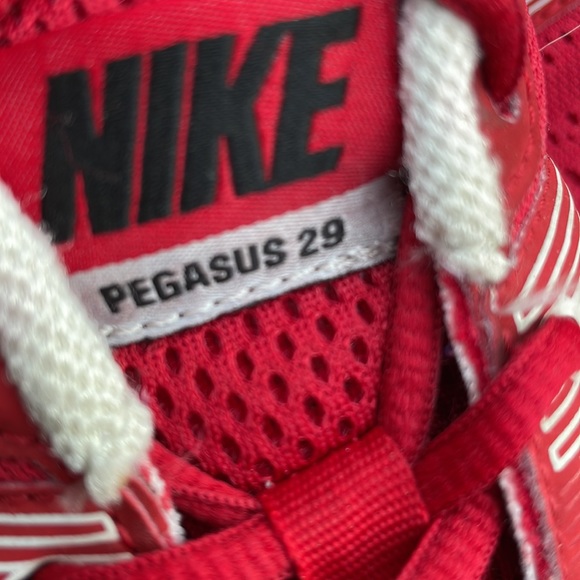 Nike Air Pegasus 29 Red/ Black Sneakers Size 11 - Picture 6 of 11
